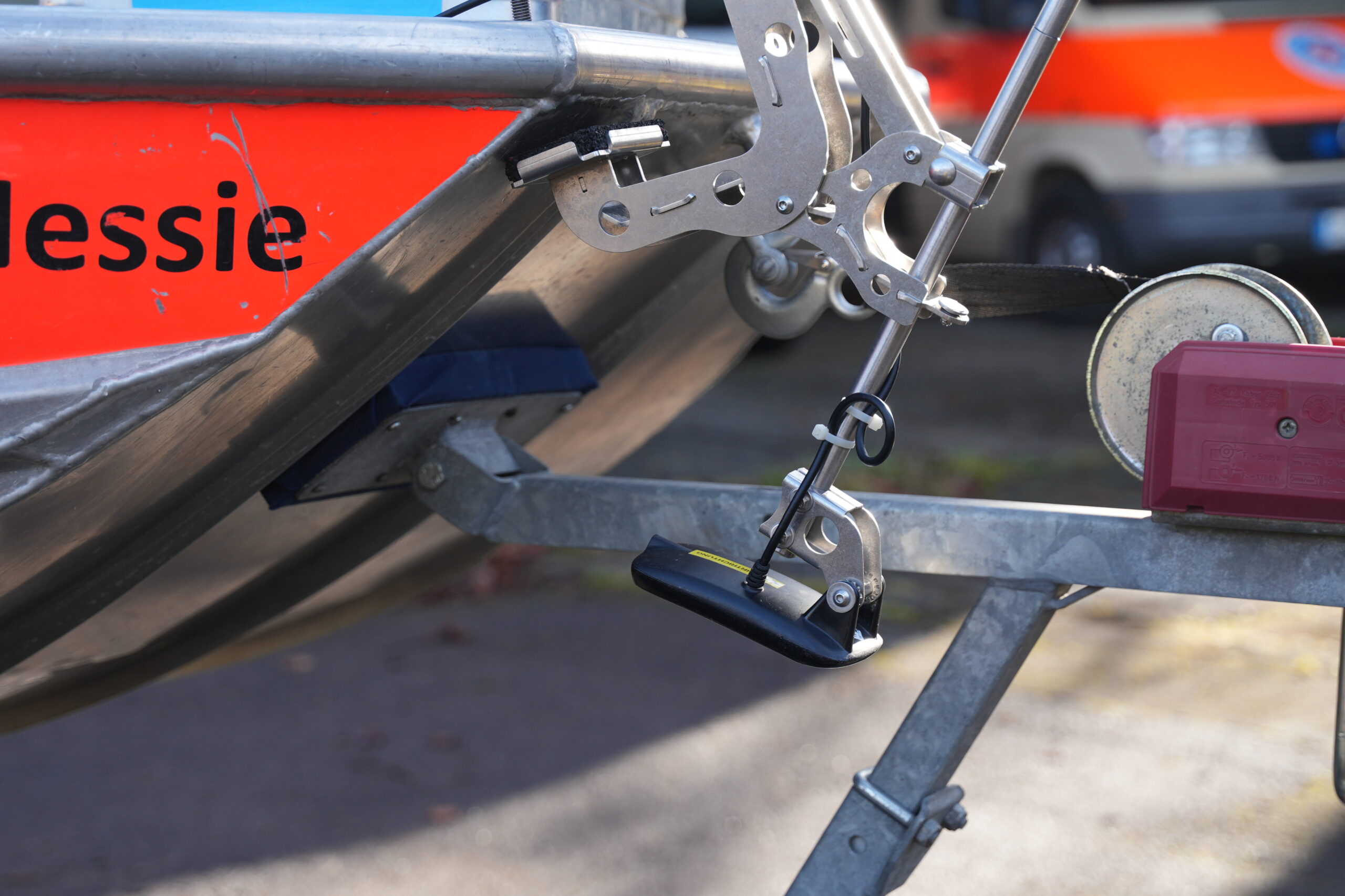 Präzision unter Wasser: Sonartechnologie optimiert die Vermisstensuche